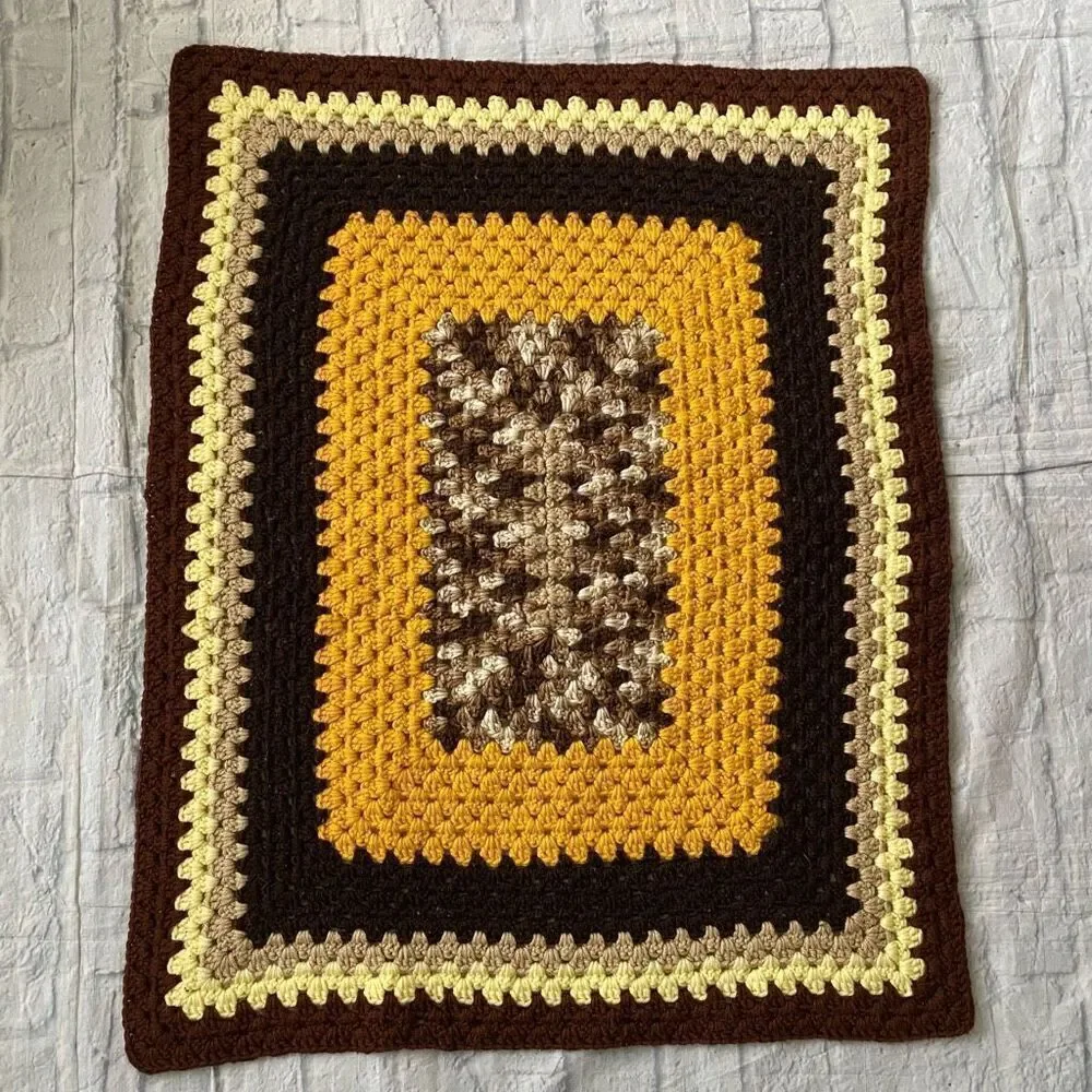 Handmade crochet afghan blanket 27”x34”